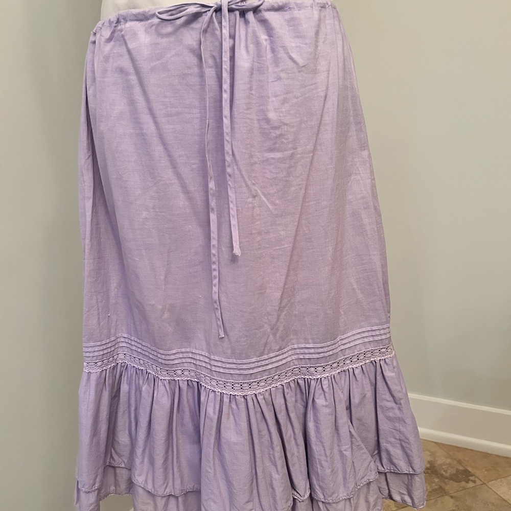 JACALYN AND SABINA ST BART FWI size medium ladies lilac skirt